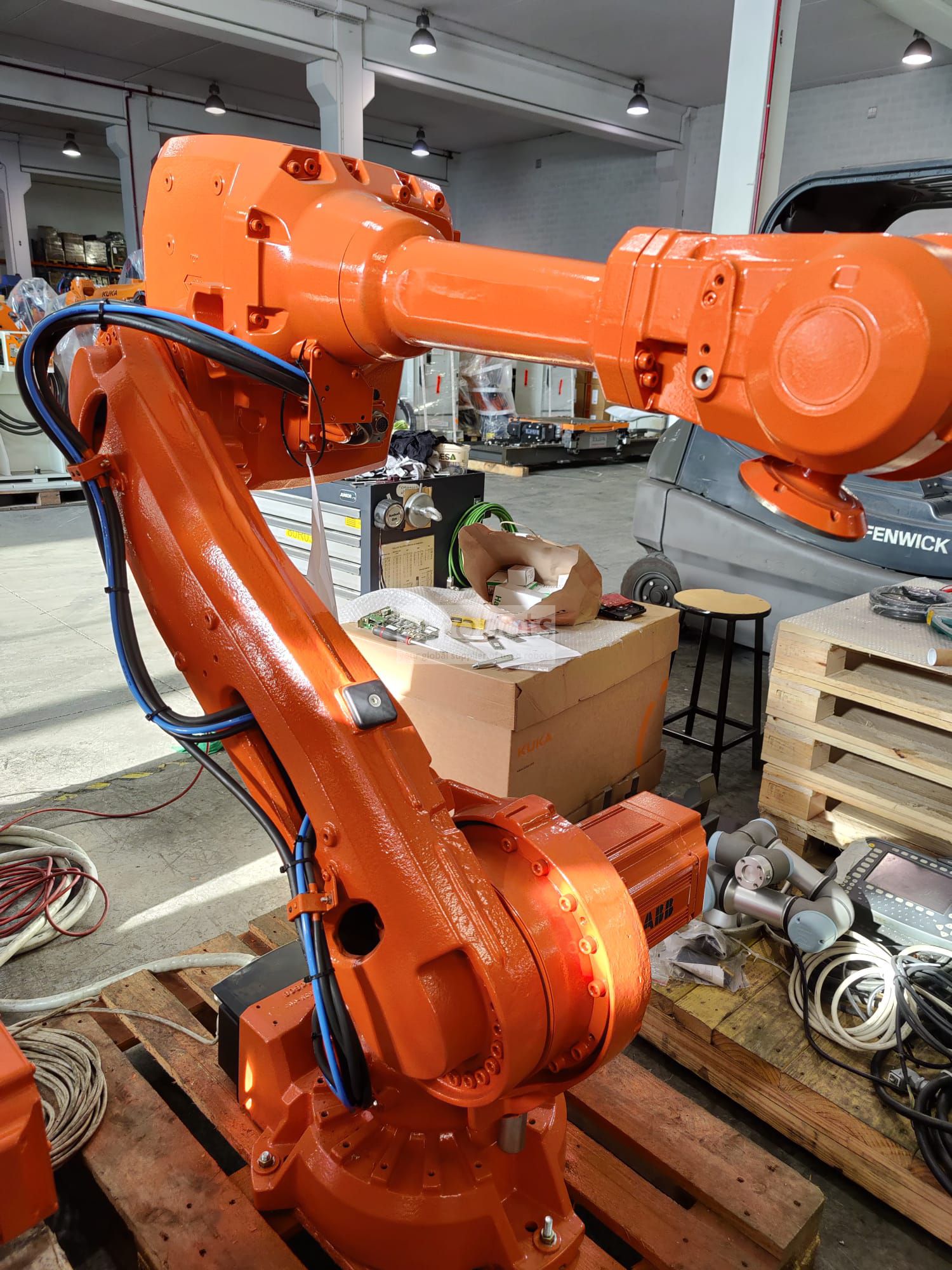 ABB IRB 460060 / 2.05 M2004 Eurobots